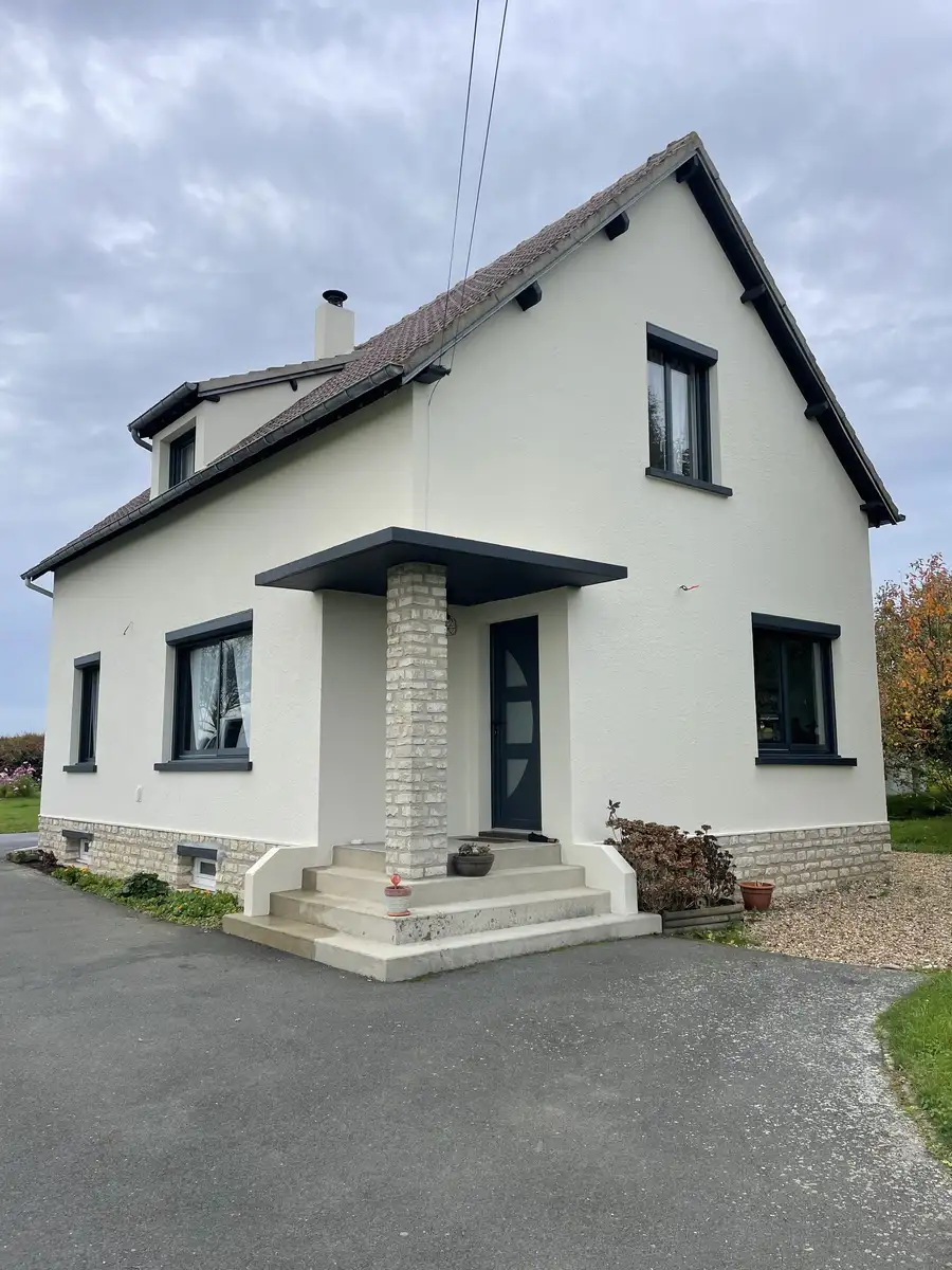 Application hydrofuge professionnel sur toiture