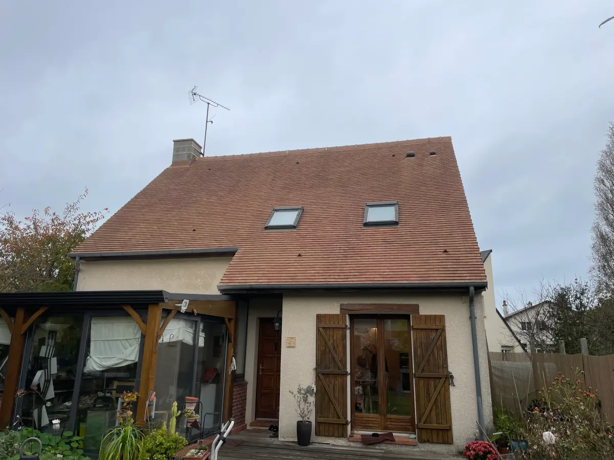 Après démoussage de toiture à Courseulles-sur-Mer par Normandie Nettoyage — résultat professionnel garanti Calvados (14470)