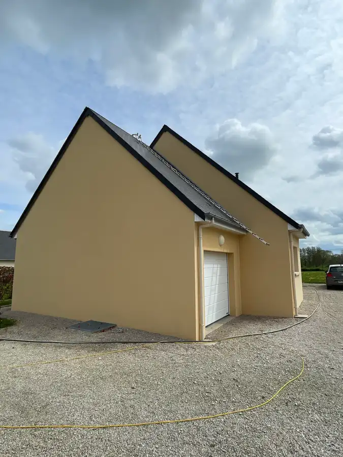 Après nettoyage de façade à Yvetot par Normandie Nettoyage — résultat professionnel garanti Calvados (76190)